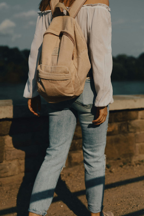 Accessorizing Like a Pro: Simple Ways to Elevate Your Look